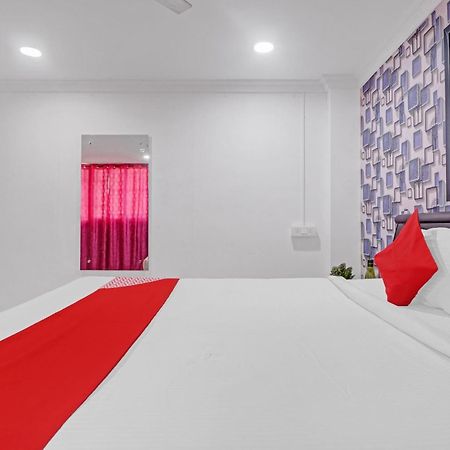 Hotel O New Lakeview Palace Hyderabad Exterior photo